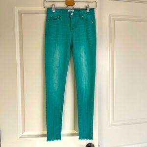 CELEBRITY PINK ankle skinny jeans